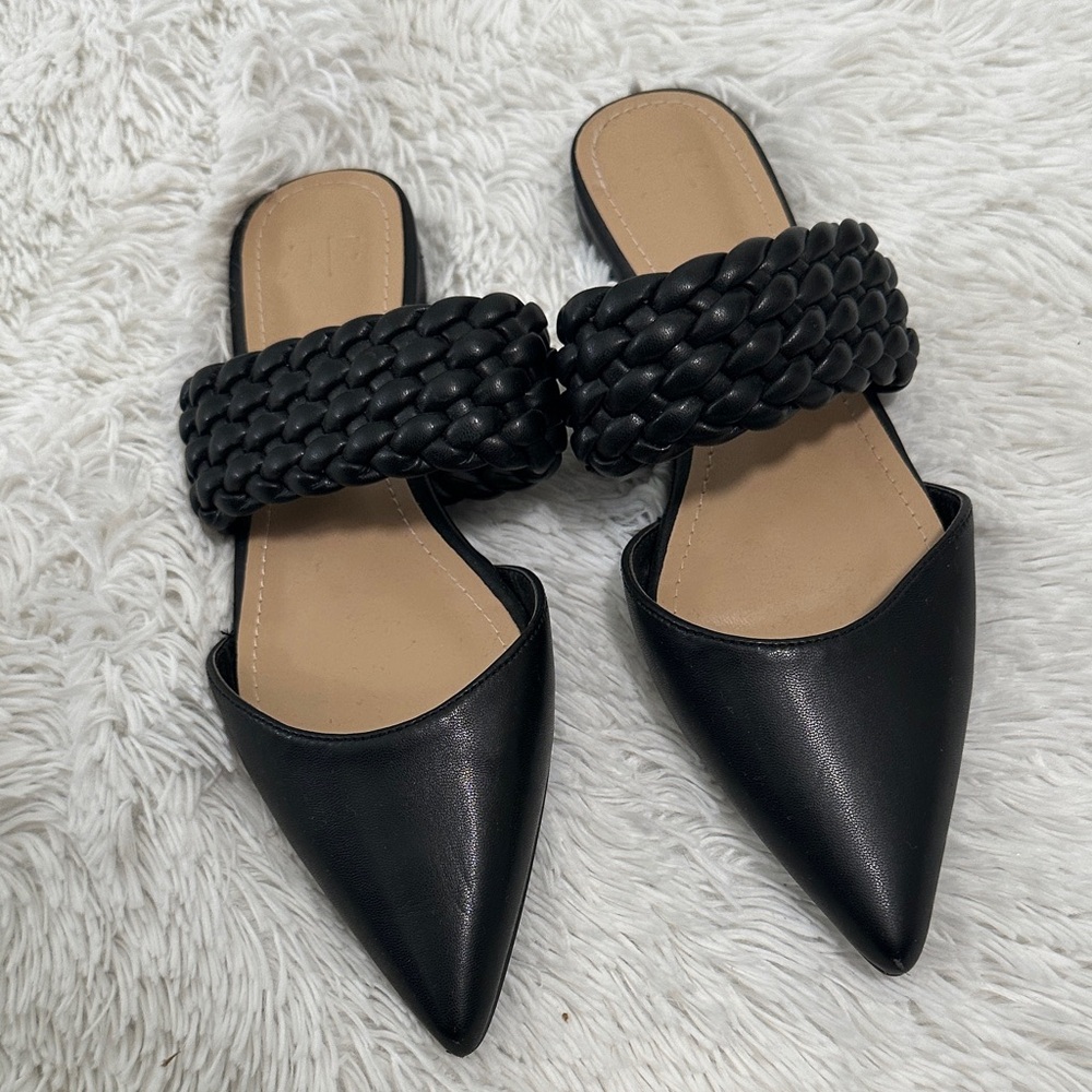 🕯️ JF Alanis Flats